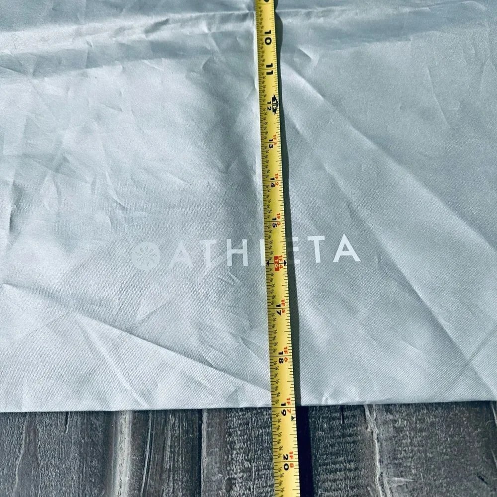 Athleta Drawstring Silver Travel Multipurpose Storage Bag - Picture 3 of 4